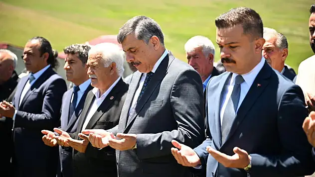 Şehitlerin Anısına Duygusal Mevlid Programı ve Ziyaretler Erzurum'da Gerçekleşti