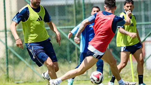 Serkan Özbalta Transferlerimiz Kulübün Geleceğini Şekillendirmek İçin