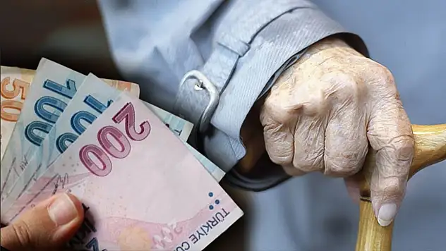 SGK'da Emeklilik hesabı yeniden gündemde! 3600, 4500 ve 5000 günle kimler emekli olabiliyor?