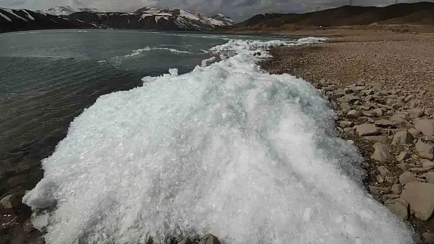 Sibirya soğukları Zernek'i kristale çevirdi