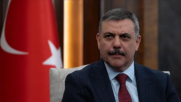 Sınır illeri valileriyle acil güvenlik zirvesi