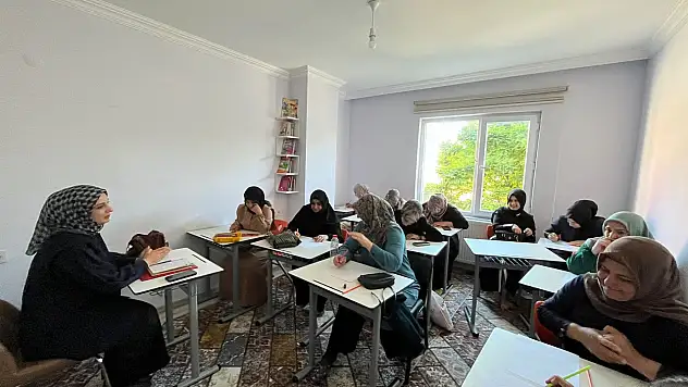 Stresle baş etmenin yolları Patnos ADEM'de anlatıldı