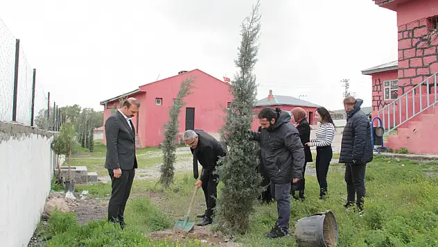 Subeşiği Okulu'nda öğrenciler doğa için buluştu