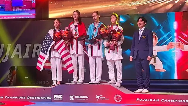 Taekwondo yıldızlar şampiyonasında Türkiye'den altın gurur!