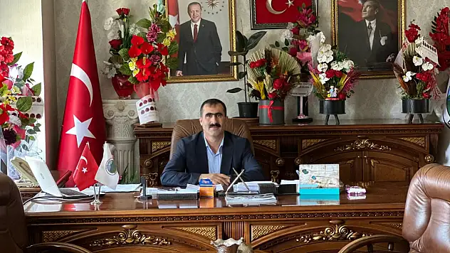 Taşlıçay Belediyesi'nden YKS öğrencilerine ulaşım desteği