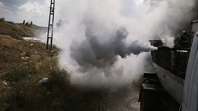 Taşlıçay'da haşerelere karşı ilaçlama çalışmaları sürüyor