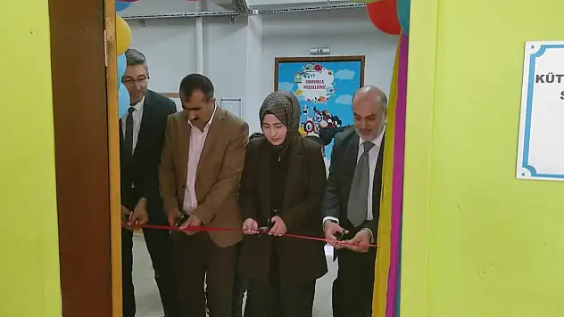 Taşlıçay'da öğrencilerin yeni bilgi durağı hizmete açıldı