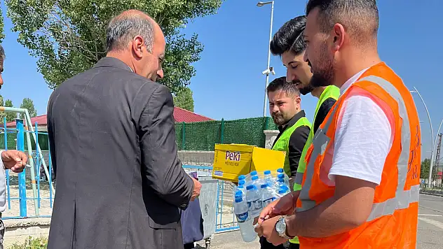 Taşlıçay'da sınav heyecanına gençlik kolları da eşlik etti