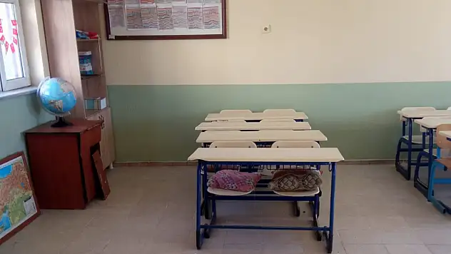 Taşlıçay'da Yukarı Düzmeydan ilkokulu yeni eğitim yılına hazır
