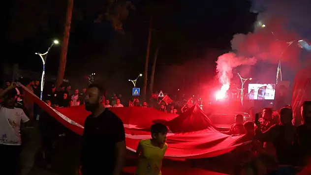 Tatvan'da 15 Temmuz Demokrasi ve Millî Birlik Günü Coşkuyla Kutlandı