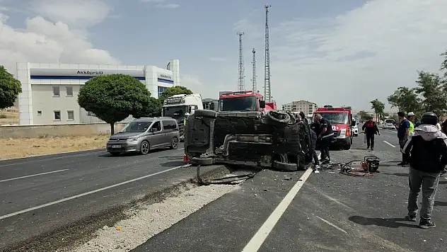 Tatvan'da iki araç çarpıştı: 28 yaşındaki yaralının durumu ağır