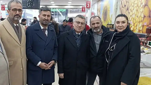 TBMM AK Parti Grup Başkanı Güler Ağrı'da: İftardan Sonra Esnafla Buluştu