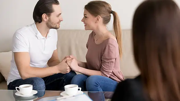 Tek kişilik yaşam artıyor, ilişkiler daha kırılgan hale geliyor