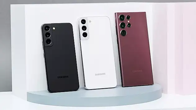 Teknoloji devinin kabusu: Samsung Galaxy S22 serisindeki yazılım fırtınası mahkeme koridorlarına taşındı