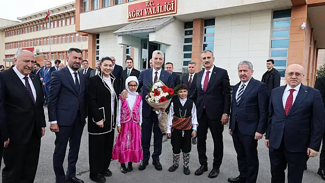 Ticaret Bakanı Ömer Bolat Ağrı'da
