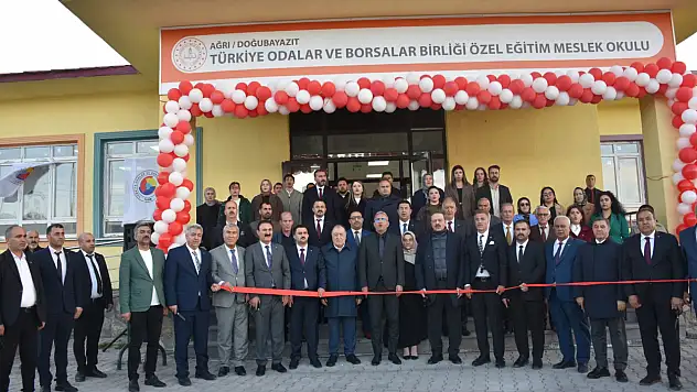 TOBB Başkanı Hisarcıklıoğlu Doğubayazıt'ta TOBB Özel Eğitim Meslek Okulu'nun açılışını yaptı