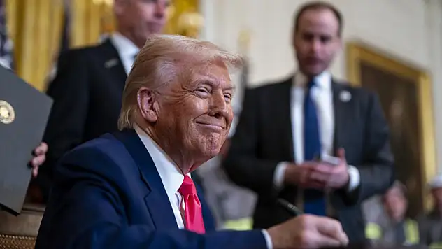 Trump'tan Grönland resti