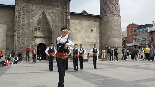 Turizm Başkenti Erzurum'da 2024 kültürel etkinliklerle dolu geçti