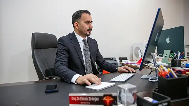 Türk doktor Selanik Havalimanı'nda hayat kurtardı