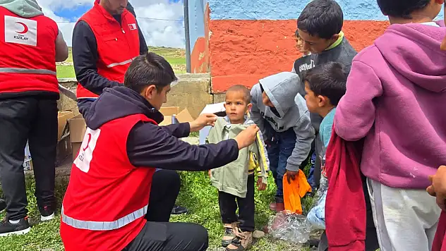 Türk Kızılay Diyadin'de bayram hazırlıkları sürüyor