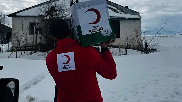 Türk Kızılay Patnos gönüllüleri Ramazan öncesi çalışmalarını hız verdi