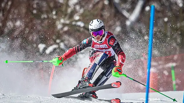 Türkiye'nin Kış Olimpiyatları heyecanı: Ada Hasırcı ve Thomas Kaan'dan alp kayak performansı
