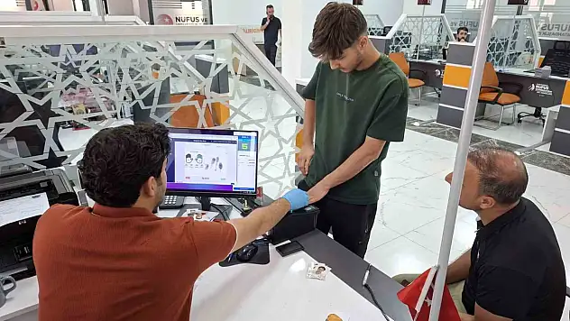 Tuşba Nüfus Müdürlüğü, Modern Yeni Binasında Hizmete Girdi