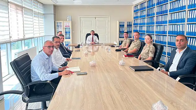 Tutak'ta kurumlar çocuklar ve kadınlar için bir araya geldi