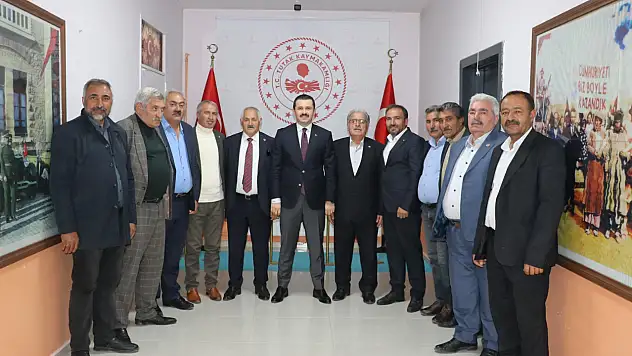 Tutak'ta muhtarlar Kaymakam Coşkun ile bir araya geldi
