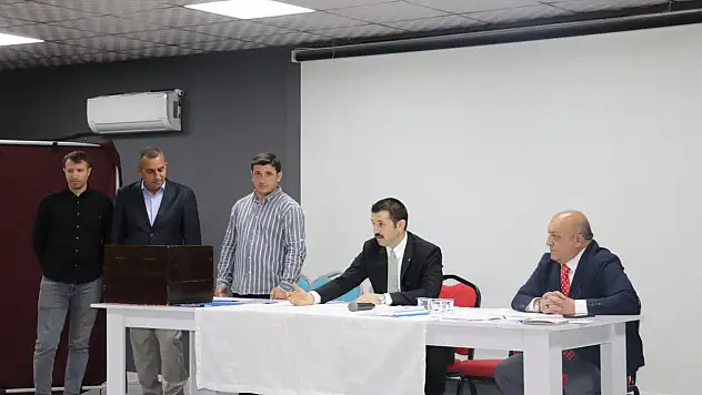 Tutak'ta muhtarların katılımıyla encümen seçimi yapıldı