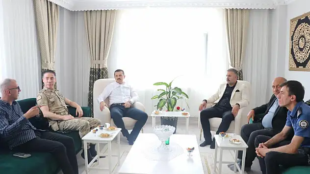 Tutak'ta şehit Ebuzer Özyolcu'nun ailesine anlamlı ziyaret