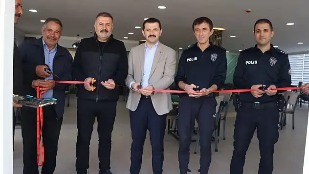Tutak'ta yeni bir işletme kapılarını açtı