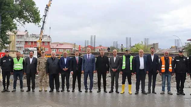 Tutak'ta yeni Hükümet Konağı'nın inşaatı sürüyor