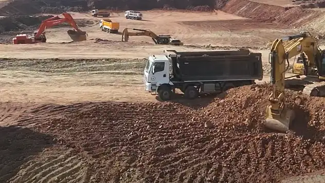 Tuzluca Barajı'nda İlk Kazma Vuruldu: Iğdır'a 6,3 Milyar TL'lik Dev Yatırım