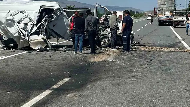 Tuzluca'da trafik kazası: Bir kişi ağır yaralandı, soruşturma başlatıldı