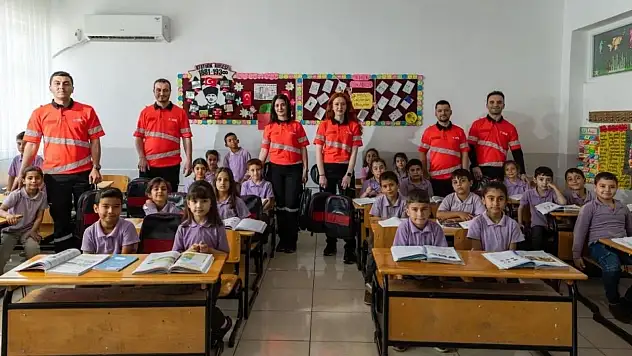 Uçak Koltukları, Yeni Bir Hayat Buldu: Kullanım Süresi Dolan Koltuklar Okul Çantası Oluyor!