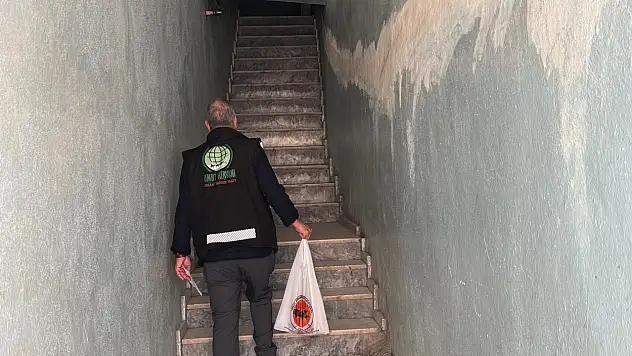Umut Kervanı'ndan Doğubayazıt'ta yardım eli