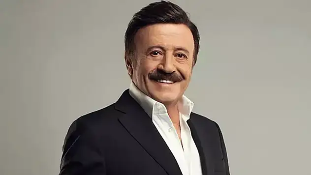 Ünlü sanatçı Selami Şahin acil bir durum nedeniyle hastaneye kaldırıldı!