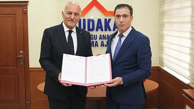 Uzundere'de turizmi güçlendirecek proje için imzalar atıldı