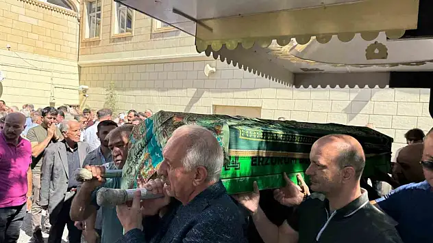 Vahit Bingöl'ün ablası Halime Kılınç yaşamını yitirdi, cenazesi son yolculuğuna uğurlandı