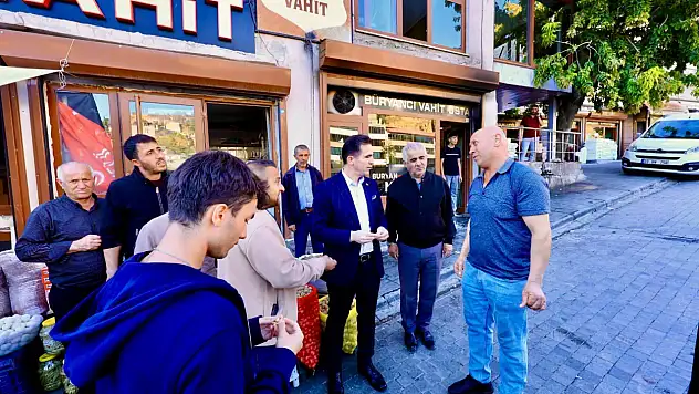 Vali Ahmet Karakaya, Bitlis Merkez Çarşısı Esnafını Ziyaret Etti
