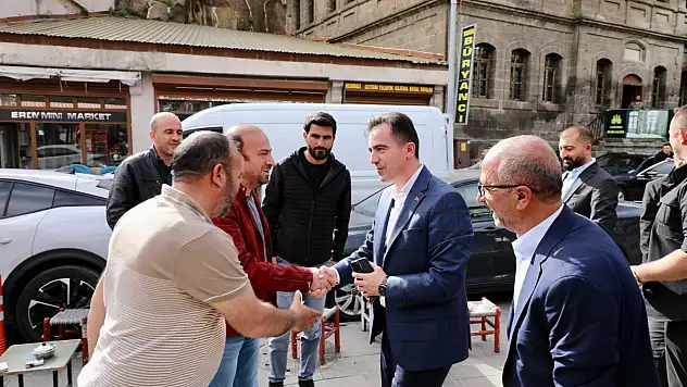 Vali Ahmet Karakaya, Çarşı Merkezde Esnaf ve Vatandaşlarla Bir Araya Geldi