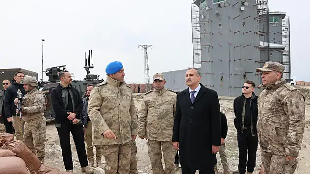 Vali Bozkurt bayramda görev başındaki güvenlik güçlerini unutmadı