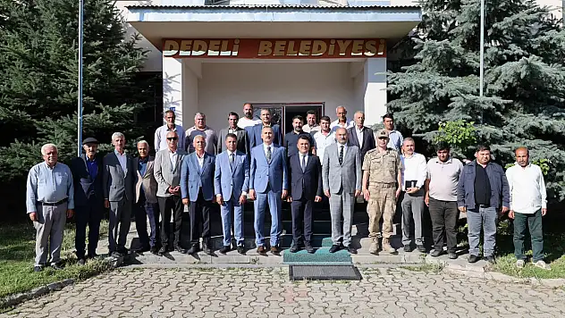 Vali Bozkurt Edremit ve Dedeli'de vatandaşlarla buluştu