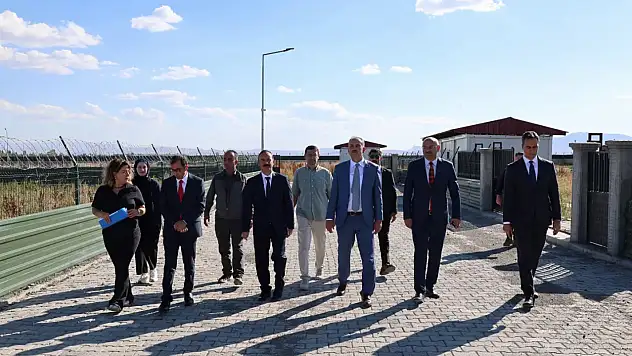 Vali Bozkurt Hayvan Bakım Merkezini inceledi