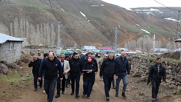 Vali Bozkurt köylerin nabzını tuttu