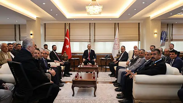 Vali Bozkurt, Yayladağı heyetini ağırladı