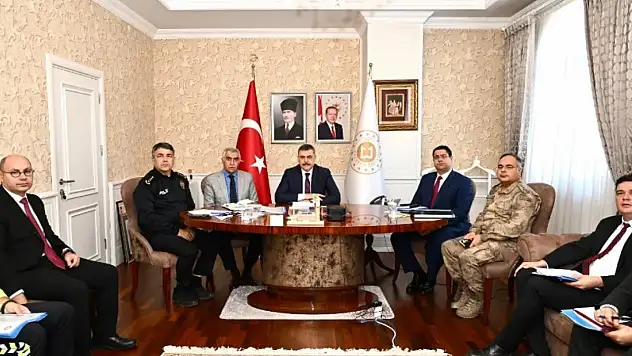 Vali Çiftçi, Bakanlar Yerlikaya ve Uraloğlu ile VKS toplantısına katıldı