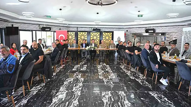 Vali Karakaya, basın mensuplarıyla bir araya gelerek Bitlis'in projelerini değerlendirdi
