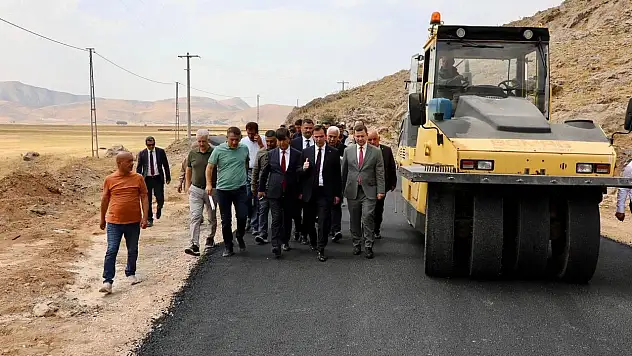 Vali Karakaya'dan asfalt çalışmaları denetimi: Güvenli ulaşım vurgusu